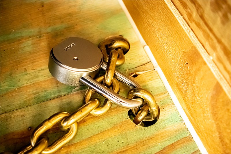 lock-chain.jpg
