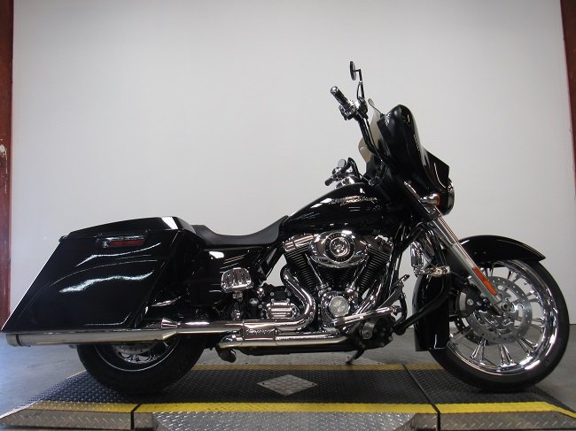 2010-harley-flhx-street-glide-u4806-3.JPG
