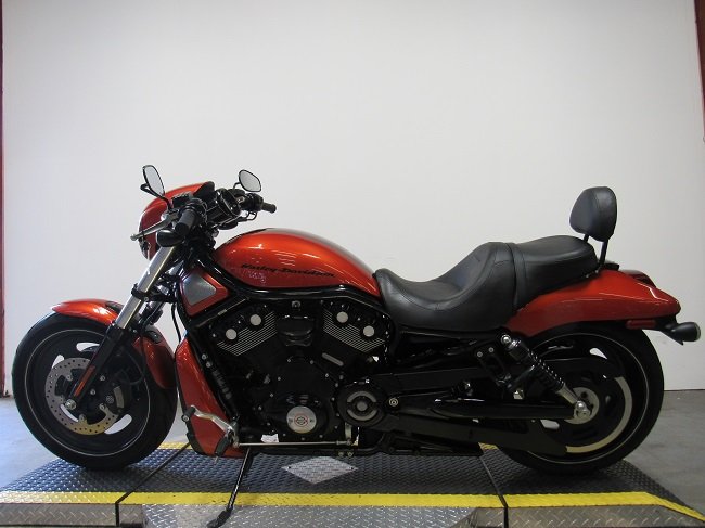 2011-harley-night-rod-special-vrscdx-u4803-2.JPG
