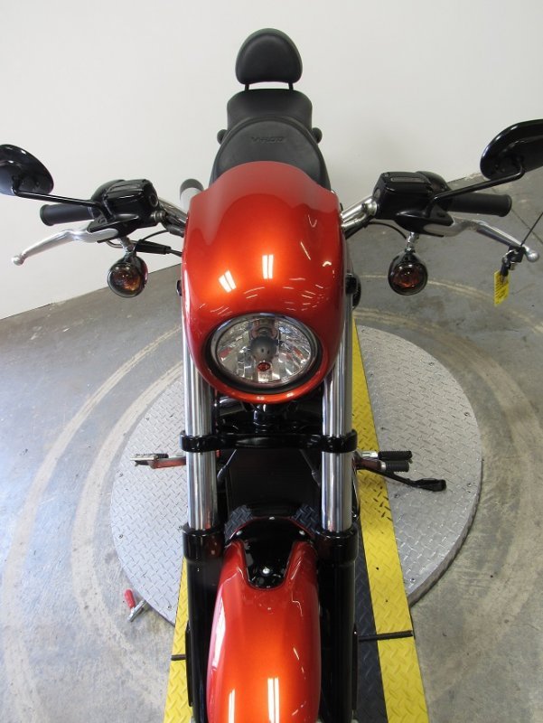 2011-harley-night-rod-special-vrscdx-u4803-front.JPG