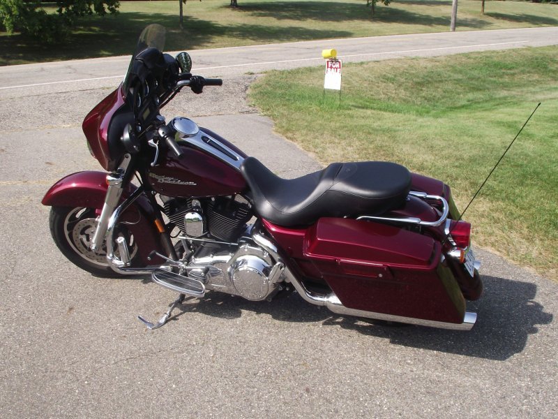 Harley Lside.JPG