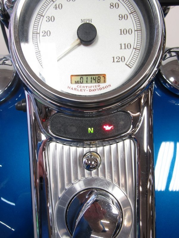 2006-harley-davidson-road-king-custom-flhrsi-u4827-odom.JPG