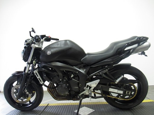 2007-yamaha-fz6-u4913-2.JPG