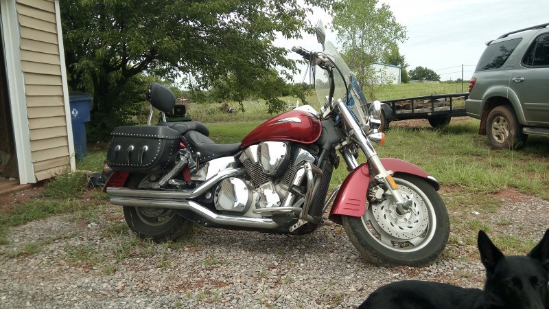 Honda VTX1300R Side view 2.jpg