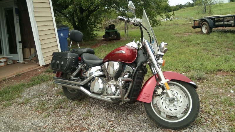 Honda VTX1300R Side view 1.jpg