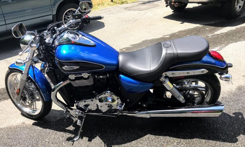 triumph-thunderbird-2.jpg