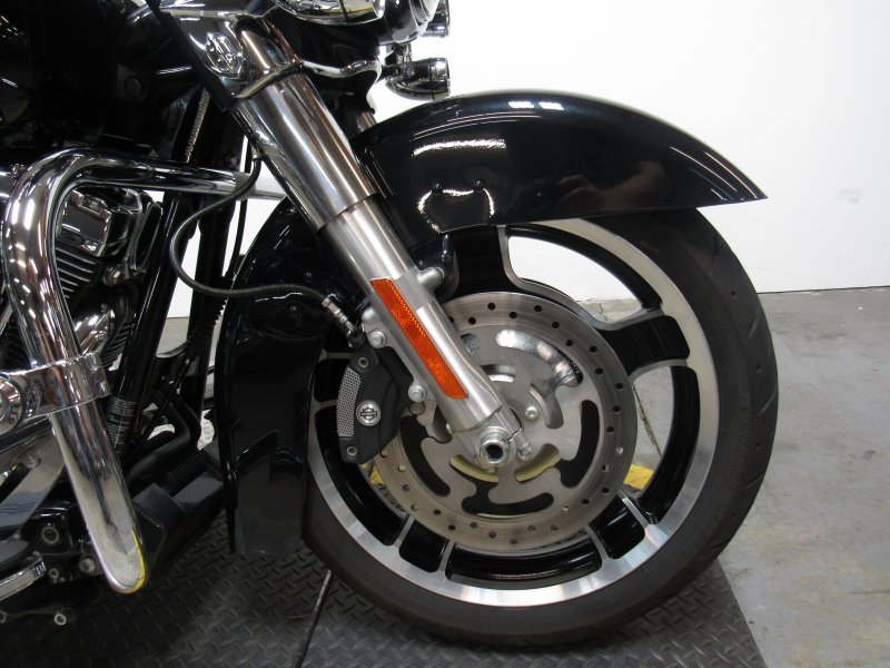 used-2013-harley-flhx-street-glide-for-sale-in-michigan-U4904-4.JPG