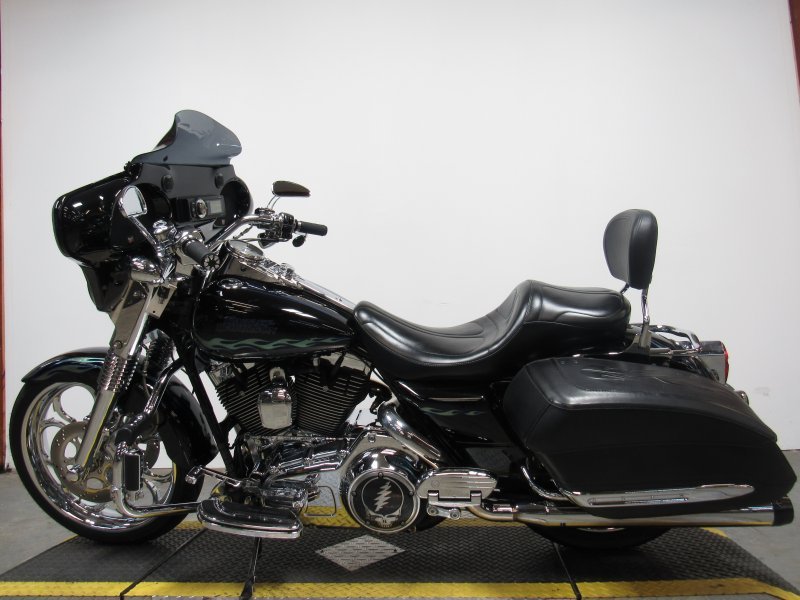 Used-2007-Harley-FLHRSE-screaming-eagle-road-king-for-sale-in-michigan-U4899-2.JPG