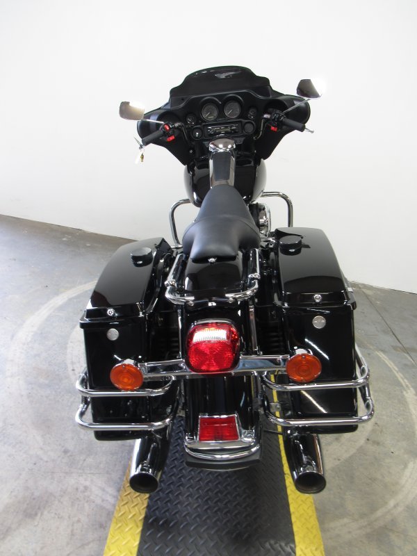 Used-2008-Harley-FLHTPi-Police-Edition-Electra-Glide-U4798-back-2.JPG