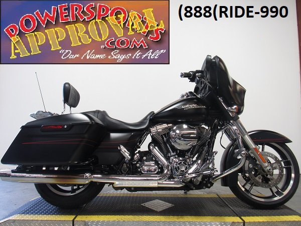 Used-2015-Harley-FLHXS-for-sale-in-Michigan-U4817-1.JPG