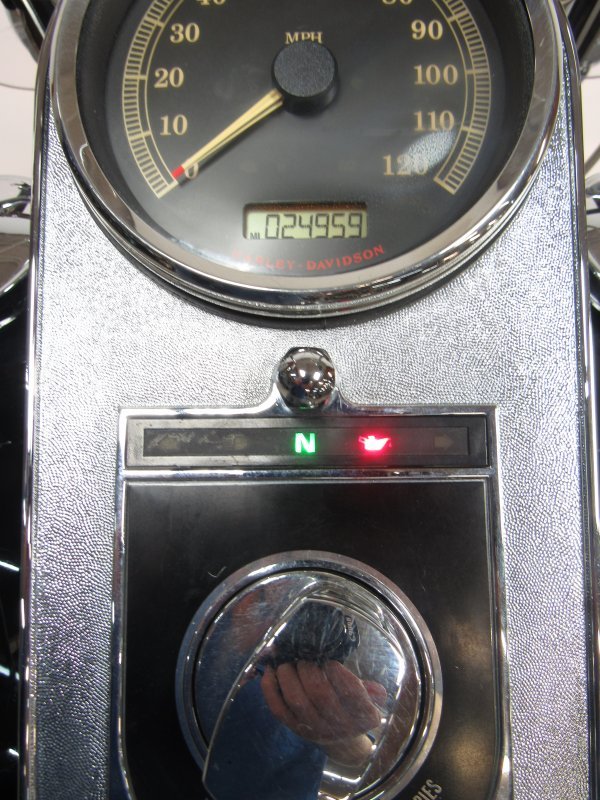 Used-2011-Harley-FLSTF-for-sale-in-Michigan-U4897-9.JPG