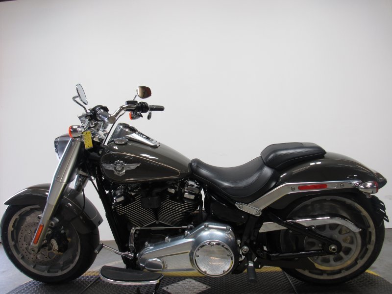 Used-2018-Harley-FLFB-for-sale-in-michigan-U4860-2.JPG