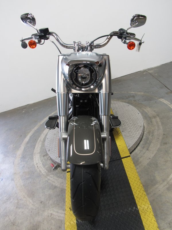 Used-2018-Harley-FLFB-for-sale-in-michigan-U4860-4.JPG