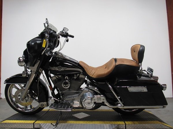 Used-2003-Harley-Electra-Glide-FLHT-U4127-for-sale-in-Michigan-U4791-2.JPG