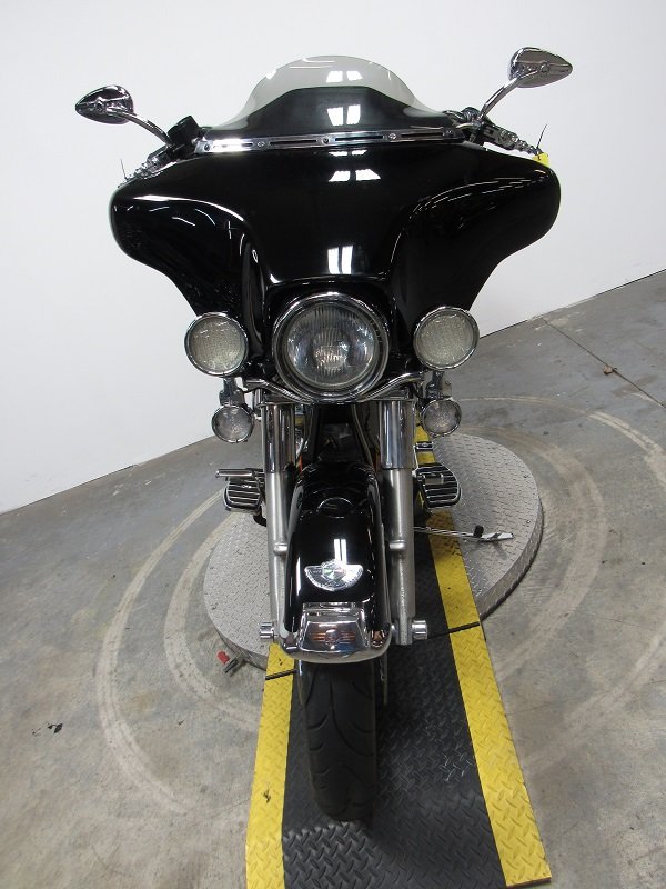 Used-2003-Harley-Electra-Glide-FLHT-U4127-for-sale-in-Michigan-U4791-front2.JPG