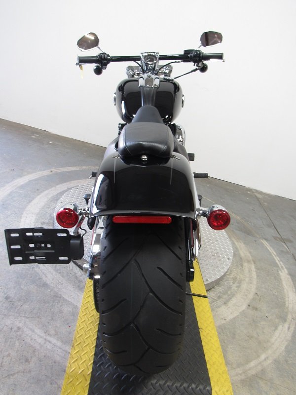 Used-2015-Harley-Breakout-FXSB-U4847-for-sale-in-Michigan-back2.JPG Used-2015-Harley-Breakout-FXSB-U4847-for-sale-in-Michigan-back2.JPG