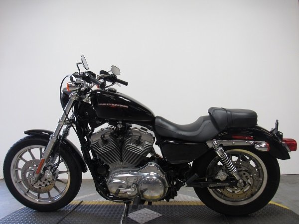 Used-2006-Harley-XL883-U4872-for-sale-in-Michigan-1.JPG