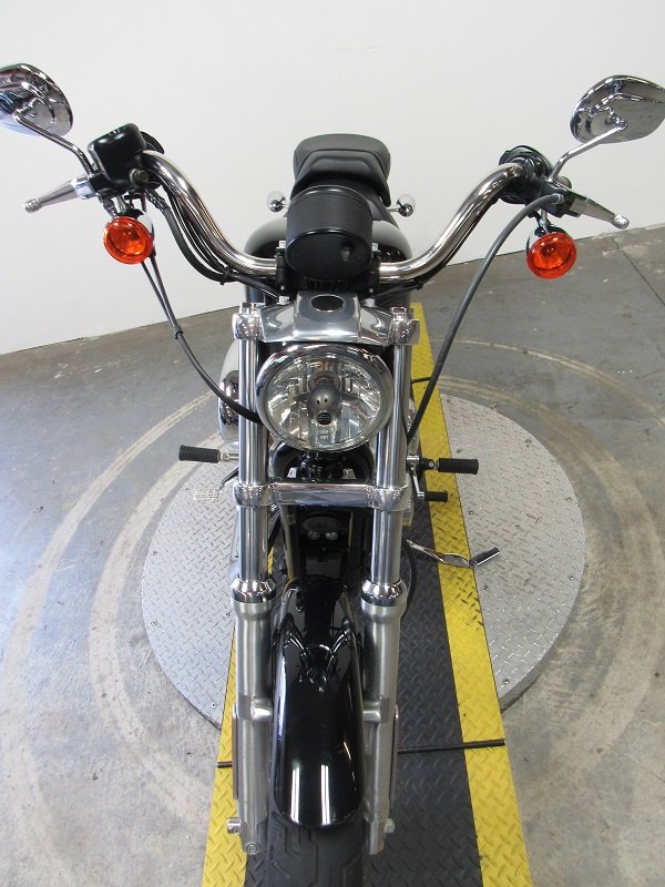 Used-2006-Harley-XL883-U4872-for-sale-in-Michigan-front.JPG