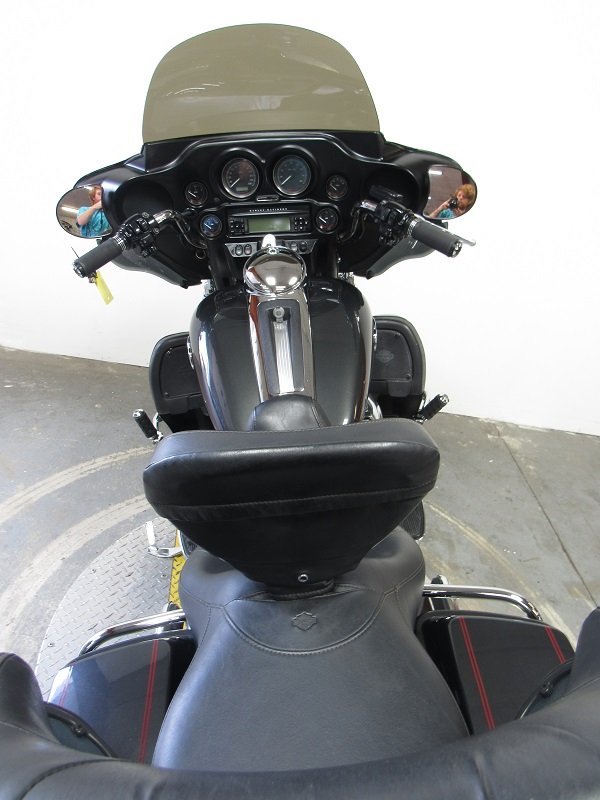 Used-2008-Harley-Ultra-Classic-Electra-Glide-FLHTCU-U4863-for-sale-in-Michigan-back.JPG
