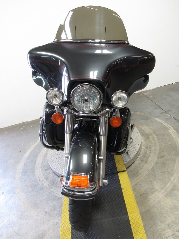Used-2008-Harley-Ultra-Classic-Electra-Glide-FLHTCU-U4863-for-sale-in-Michigan-front2.JPG