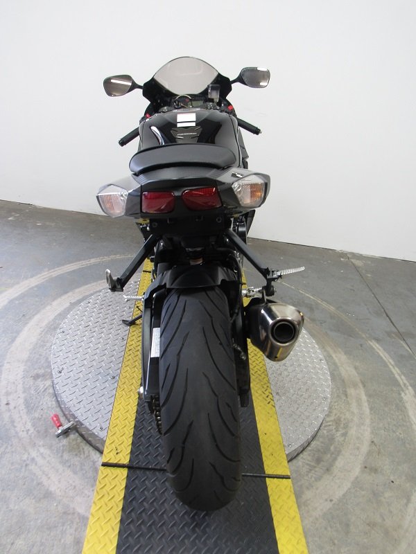 Used-Suzuki-GSXR750-U4951-for-sale-in-Michigan-back2.JPG Used-Suzuki-GSXR750-U4951-for-sale-in-Michigan-back2.JPG