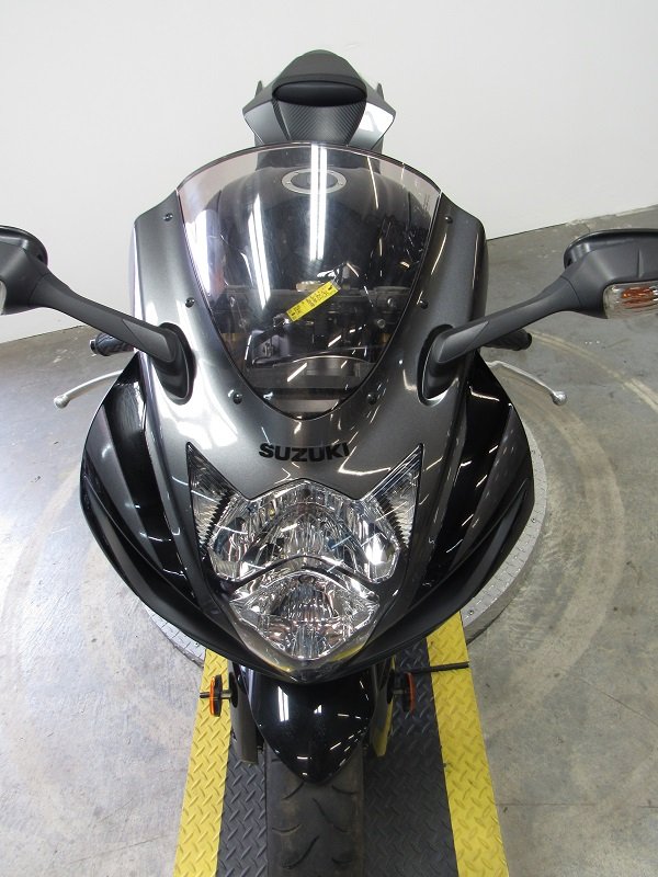 Used-Suzuki-GSXR750-U4951-for-sale-in-Michigan-front.JPG Used-Suzuki-GSXR750-U4951-for-sale-in-Michigan-front.JPG