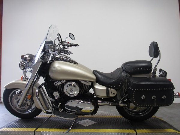 2005-Kawasaki-Vulcan-VN1600-U4790-for-sale-in-Michigan-2.JPG