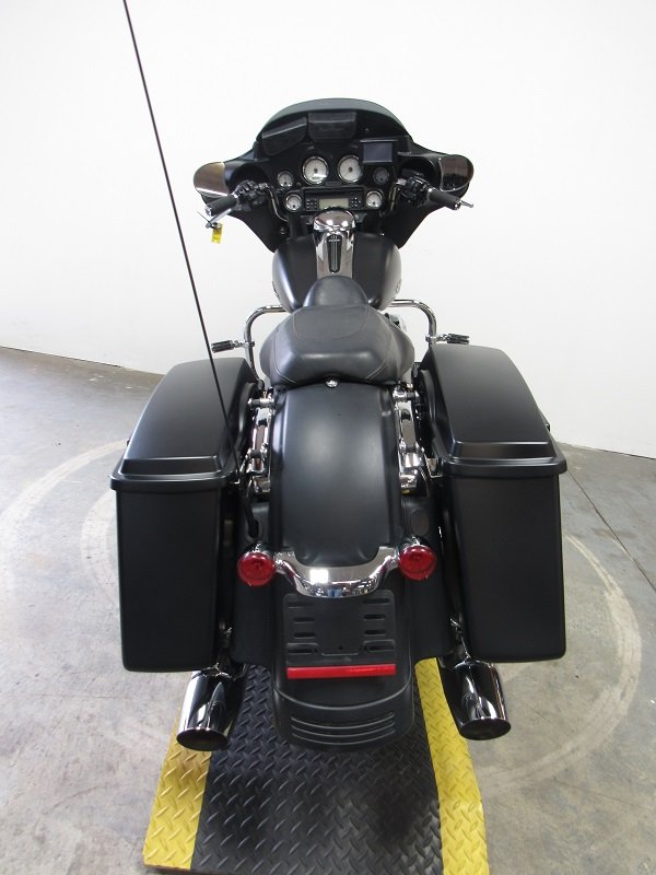 2012-Harley-Street-Glide-FLHX-U4864-for-sale-in-Michigan-back.JPG