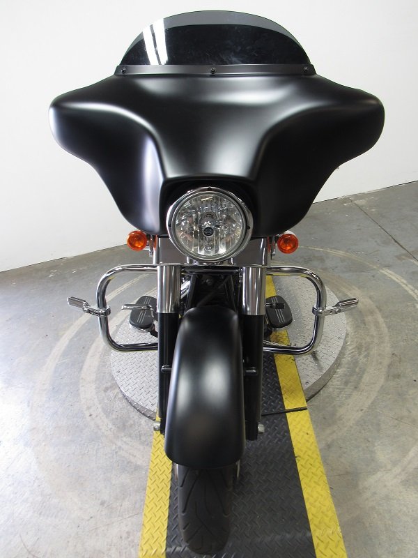 2012-Harley-Street-Glide-FLHX-U4864-for-sale-in-Michigan-front.JPG