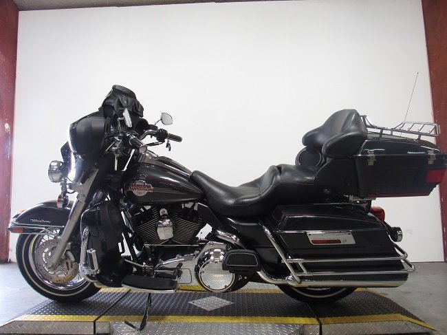 2007-harley-davidson-flhtcu-ultra-clasic-electra-glide-u4871-2.JPG