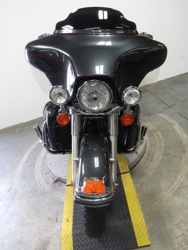 2007-harley-davidson-flhtcu-ultra-clasic-electra-glide-u4871-front-2.JPG