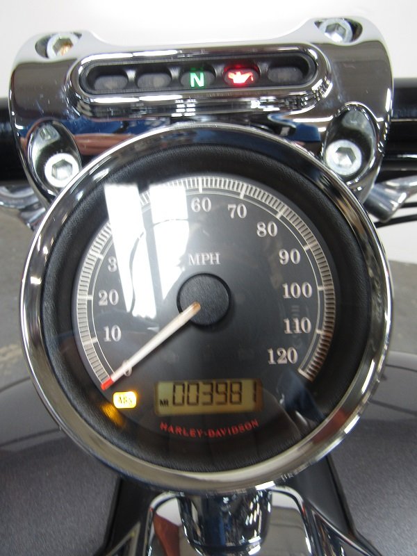 Used-2015-Harley-FXSB-Breakout-U4862-for-sale-in-michigan-odom.JPG
