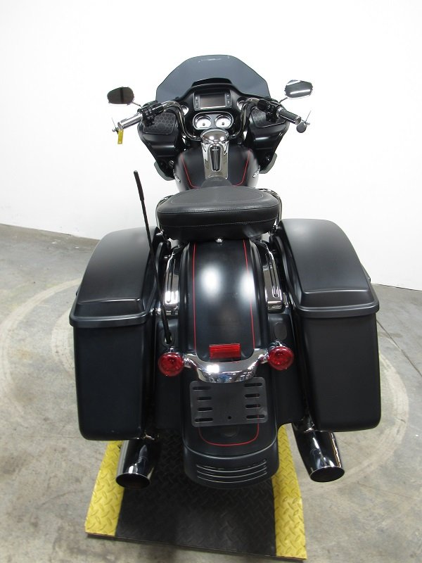 Used-2015-harley-FLTRXS-Road-Glide-Special-U4939-for-sale-in-michigan-back2.JPG