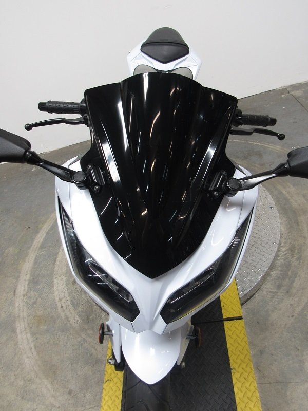 used-2013-kawasaki-ninja-300-ex300adf-u4908-for-sale-in-michigan-front.JPG