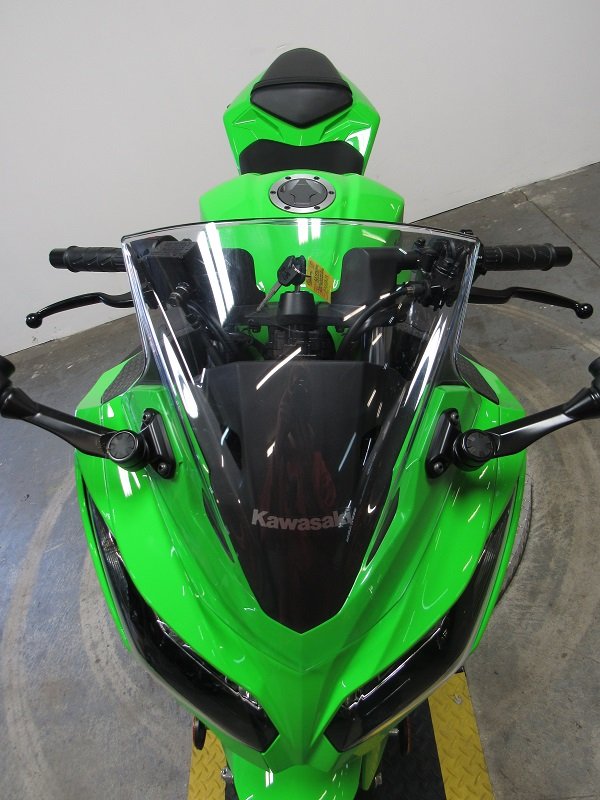 used-2015-kawasaki-ninja-300-ex300bffa-u4934-for-sale-in-michigan-front.JPG