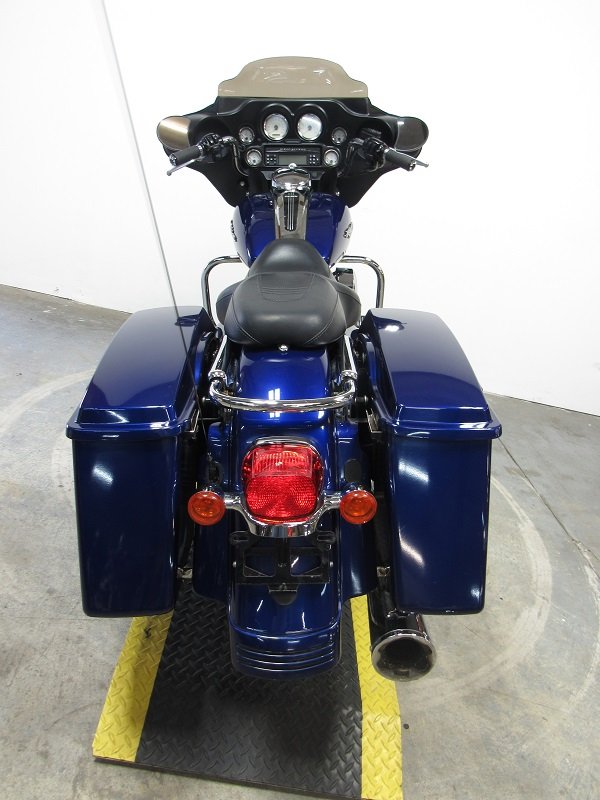 used-2006-harley-flhxi-street-glide-u4881-for-sale-in-michigan-back2.JPG