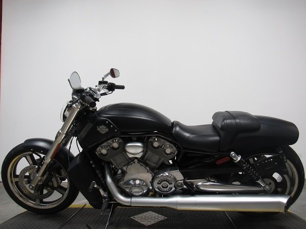 used-2016-harley-vrscf-muscle-rod-u4876-for-sale-in-michigan-2.JPG