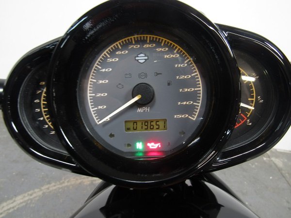 used-2012-harley-night-rod-vrscdx-for-sale-in-michigan-odom.JPG