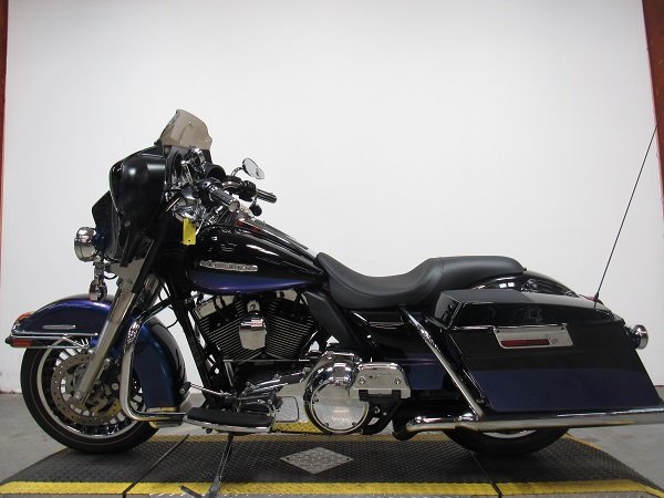 used-2010-harley-ultra-limited-flhtk-U4943-for-sale-in-michigan-2.JPG
