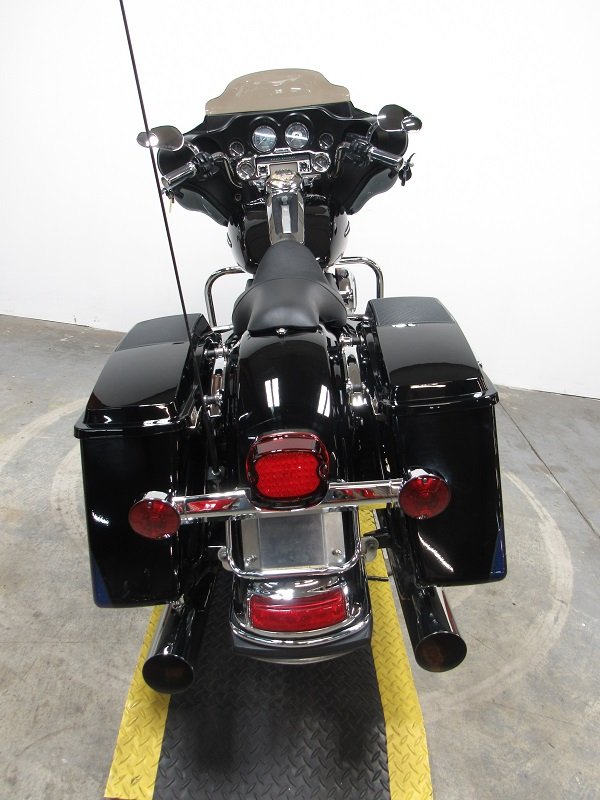 used-2010-harley-ultra-limited-flhtk-U4943-for-sale-in-michigan-back2.JPG