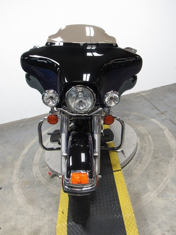 used-2010-harley-ultra-limited-flhtk-U4943-for-sale-in-michigan-front2.JPG