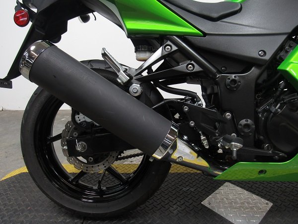 used-2012-kawasaki-ninja-20-ex250jcf-u4932-for-sale-in-michigan-exhaust.JPG