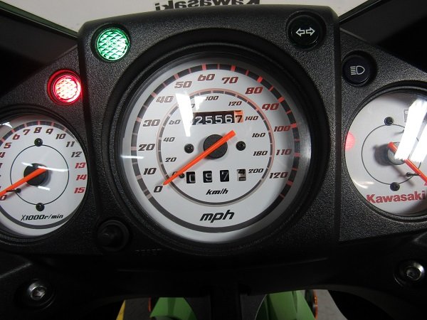 used-2012-kawasaki-ninja-20-ex250jcf-u4932-for-sale-in-michigan-odom.JPG