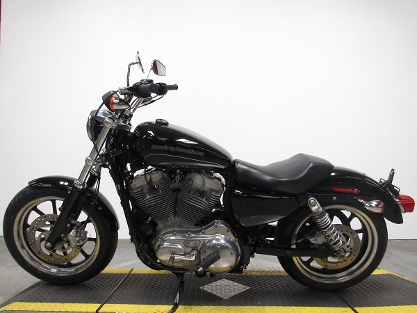 used-2017-harley-sportster-superlow-xl883l-u4861-for-sale-in-michigan-2.JPG