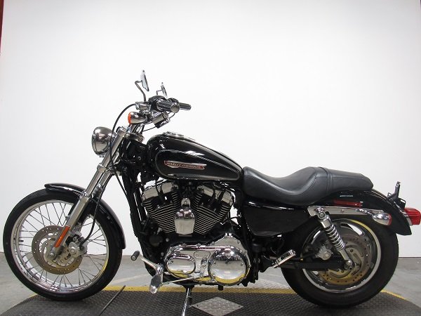 used-2009-harley-sportster-custom-xl1200c-u4942-for-sale-in-michigan-2.JPG