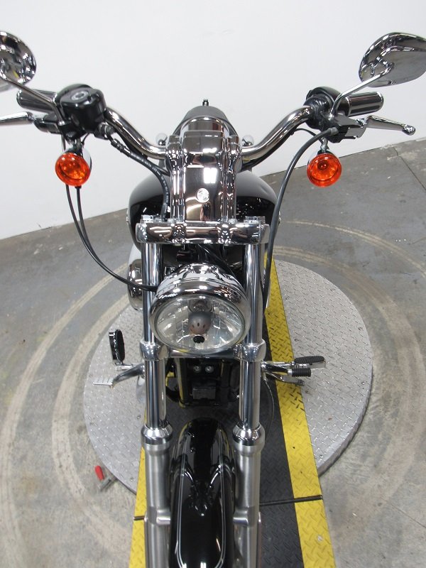 used-2009-harley-sportster-custom-xl1200c-u4942-for-sale-in-michigan-front.JPG