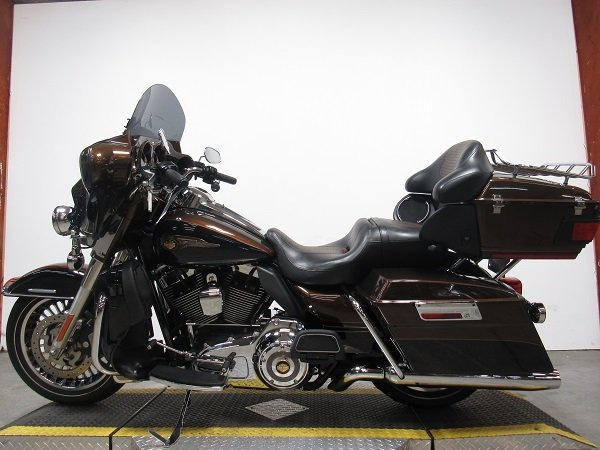 used-2013-harley-ultra-limited-flhtk-u5002-for-sale-in-michigan-2.JPG