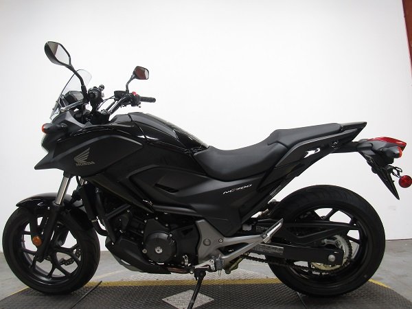 used-2015-honda-nc700x-u4931-for-sale-in-michigan-2.JPG