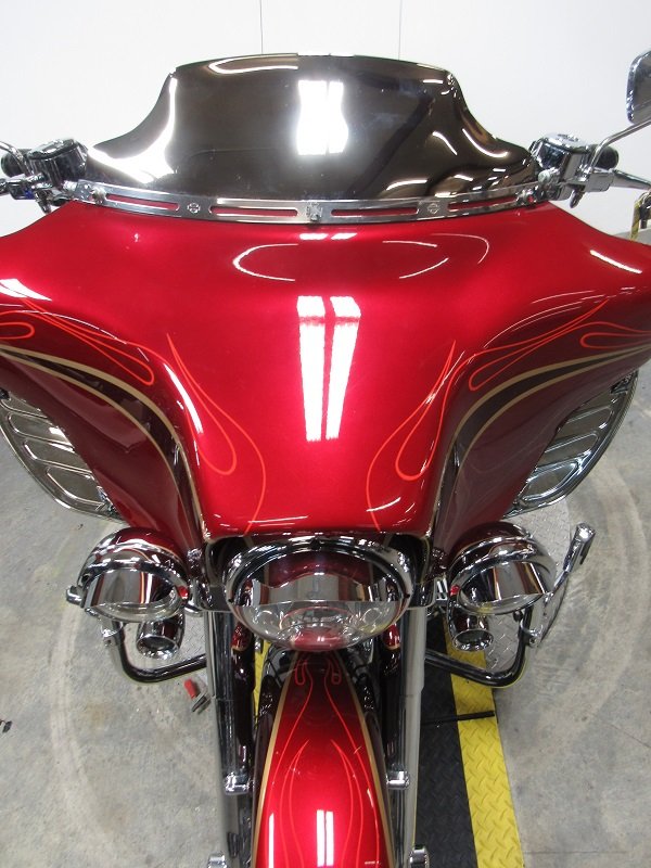 used-2005-harley-screaming-eagle-cvo-electra-glide-flhtcse2-u5001-for-sale-in-michigan-front.JPG