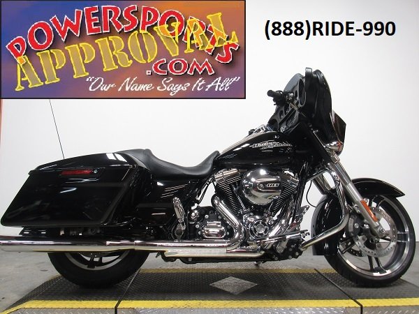 used-2016-harley-street-glide-flhx-u5014-for-sale-in-michigan.JPG